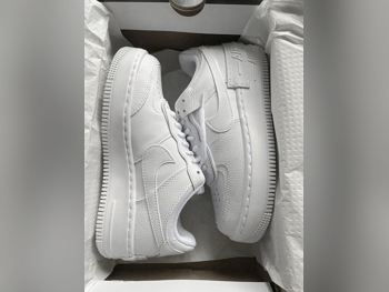 أحذية نايكي  جلد صناعي  أبيض مقاس 40  فيتنام  نسائي