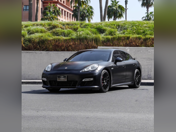 Porsche  Panamera  Turbo S  2013  Automatic  80,000 Km  8 Cylinder  All Wheel Drive (AWD)  Coupe / Sport  Black Matte  With Warranty