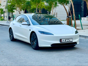 Tesla  Model 3  Long Range  2024  Automatic  43,000 Km  0 Cylinder  All Wheel Drive (AWD)  Sedan  White  With Warranty