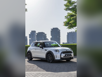 Mini  Cooper  2x4  White  2025