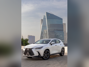 Lexus  NX 350  SUV 4x4  White  2025