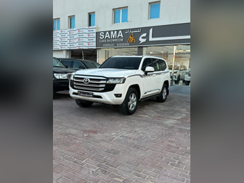 Toyota  Land Cruiser  GXR Twin Turbo  2023  Automatic  73,000 Km  6 Cylinder  Four Wheel Drive (4WD)  SUV  White  With Warranty