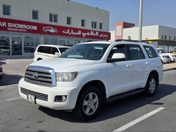 تويوتا  سكويا  اس ار 5  2015  اوتوماتيك  271,000 كم  8 سلندر  دفع رباعي  اس يو في  أبيض