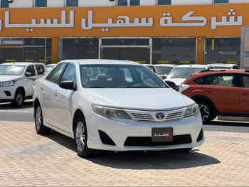 Toyota  Camry  GL  2014  Automatic  275,000 Km  4 Cylinder  Front Wheel Drive (FWD)  Sedan  White