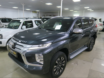 ميتسوبيشي  باجيرو  مونتيرو سبورت  2023  اوتوماتيك  30,000 كم  6 سلندر  دفع رباعي  اس يو في  رمادي  تحت الضمان