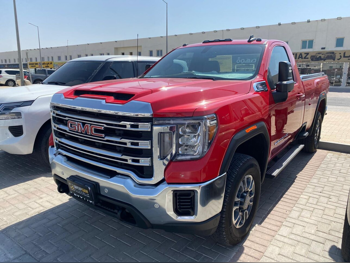 GMC  Sierra  SLE  2022  Automatic  61,000 Km  8 Cylinder  Four Wheel Drive (4WD)  Pick Up  Red