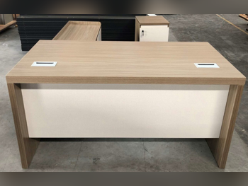 المكاتب ومكاتب الحاسوب - مكتب مدير  - ميرير للمفروشات  - بنى