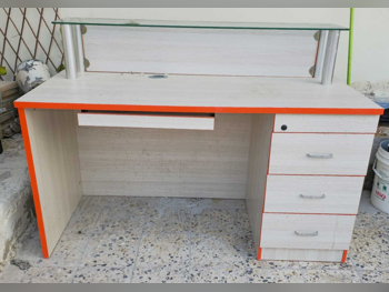 المكاتب ومكاتب الحاسوب - مكتب كمبيوتر  - مع خزانة ذات 3 أدراج