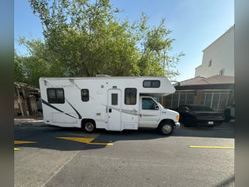 كرفان - 2005  - أبيض  -صنع في الولايات المتحدة الأمريكية (الولايات المتحدة الأمريكية)