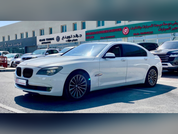 بي ام دبليو  الفئة - السابعة  740 Li  2011  اوتوماتيك  237,000 كم  6 سلندر  دفع خلفي  سيدان  أبيض