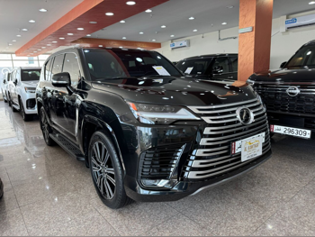 Lexus  LX  600  2025  Automatic  5,000 Km  6 Cylinder  Four Wheel Drive (4WD)  SUV  Black  With Warranty