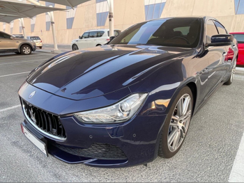 مزاراتي  جيبلي  2015  اوتوماتيك  77,800 كم  6 سلندر  دفع خلفي  سيدان  ازرق