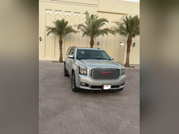 جي ام سي  يوكون  دينالي  2015  اوتوماتيك  200,000 كم  8 سلندر  دفع رباعي  اس يو في  فضي