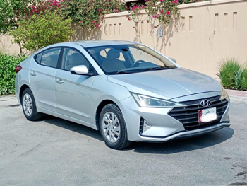 هيونداي  النترا  2019  اوتوماتيك  79,000 كم  4 سلندر  سحب امامي  سيدان  فضي