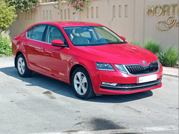 سكودا  أوكتافيا  2019  اوتوماتيك  45,000 كم  4 سلندر  سحب امامي  سيدان  أحمر