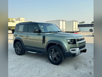 لاند روفر  ديفيندر  90 اتش اس اي  2022  اوتوماتيك  38,000 كم  6 سلندر  دفع رباعي  اس يو في  أخضر  تحت الضمان