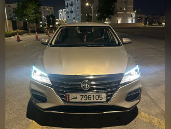 ام جي  5  2020  اوتوماتيك  97,000 كم  4 سلندر  سحب امامي  سيدان  ذهبي  تحت الضمان