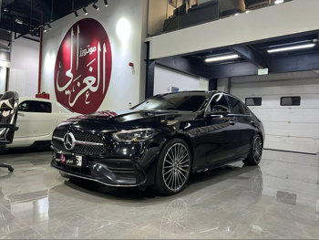 مرسيدس - بنز  سي - كلاس  200  2024  اوتوماتيك  66,000 كم  4 سلندر  دفع خلفي  سيدان  أسود  تحت الضمان