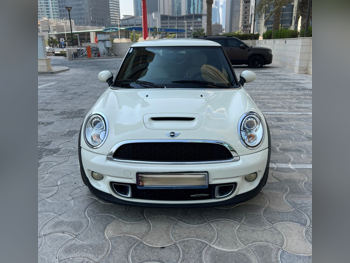 ميني  كوبر  جي سي دبليو  2011  عادي  81,000 كم  4 سلندر  سحب امامي  هاتشباك  كريمي