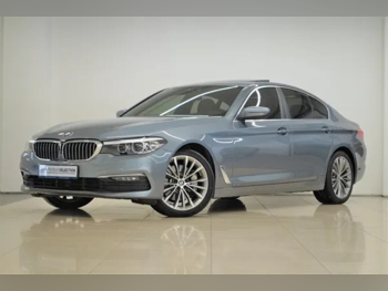 بي ام دبليو  الفئة - الخامسة  530i  2020  اوتوماتيك  87,500 كم  4 سلندر  دفع خلفي  سيدان  رمادي  تحت الضمان