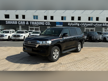 تويوتا  لاند كروزر  جي اكس ار  2021  اوتوماتيك  97,000 كم  6 سلندر  دفع رباعي  اس يو في  أسود