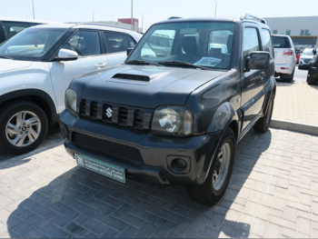 سوزوكي  جمني  2014  اوتوماتيك  55,000 كم  4 سلندر  دفع رباعي  اس يو في  أسود