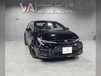تويوتا  كورولا  2023  اوتوماتيك  33,000 كم  4 سلندر  سحب امامي  سيدان  أسود  تحت الضمان
