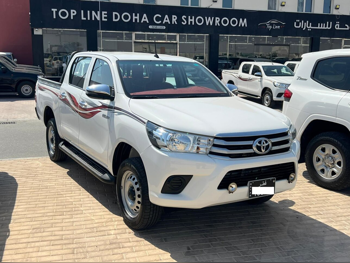 تويوتا  هاي لوكس  2020  اوتوماتيك  33,000 كم  4 سلندر  دفع رباعي  بيكب  أبيض