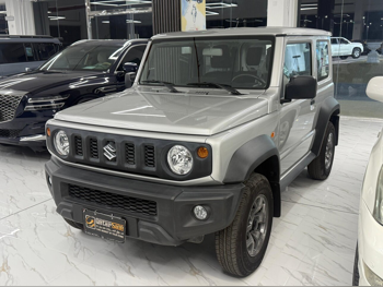 سوزوكي  جمني  2025  عادي  0 كم  4 سلندر  دفع رباعي  اس يو في  فضي  تحت الضمان