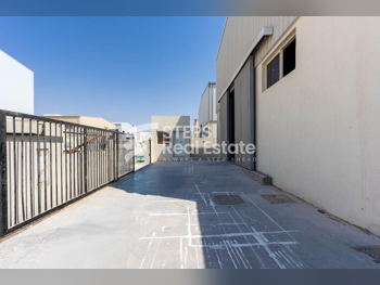 Warehouses & Stores - Al Wakrah  - Barkit Al Awamer  -Area Size: 1000 Square Meter
