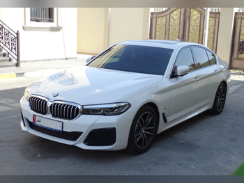 BMW  5-Series  520i M  2022  Automatic  21,000 Km  4 Cylinder  Rear Wheel Drive (RWD)  Sedan  White  With Warranty