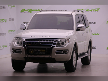 ميتسوبيشي  باجيرو  3.5  2018  اوتوماتيك  75,000 كم  6 سلندر  دفع رباعي  اس يو في  أبيض