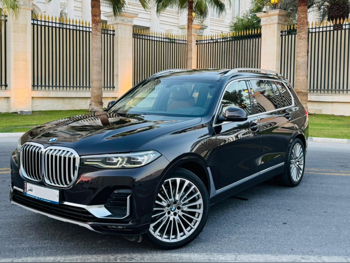 بي ام دبليو  الفئة - اكس  اكس 7  2022  اوتوماتيك  95,000 كم  6 سلندر  دفع رباعي  اس يو في  أسود  تحت الضمان