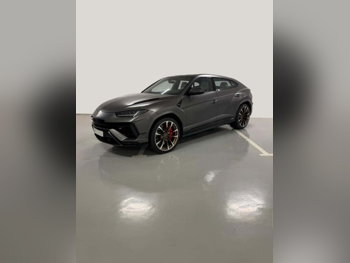 لمبرجيني  اوروس  اس  2023  اوتوماتيك  22,000 كم  10 سلندر  دفع رباعي  اس يو في  رمادي مطفي  تحت الضمان