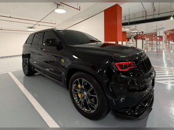 جييب  جراند شيروكي  أس ار تي  2014  اوتوماتيك  130,000 كم  8 سلندر  دفع رباعي  اس يو في  أسود