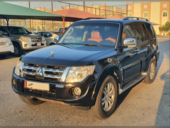 ميتسوبيشي  باجيرو  3.8  2014  اوتوماتيك  247,000 كم  6 سلندر  دفع رباعي  اس يو في  أسود