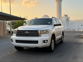 Toyota  Sequoia  2015  Automatic  340,000 Km  8 Cylinder  Four Wheel Drive (4WD)  SUV  White