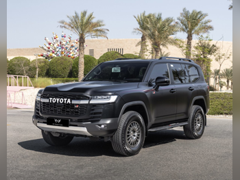 تويوتا  لاند كروزر  جي ار سبورت توين تيربو  2025  اوتوماتيك  4,000 كم  6 سلندر  دفع رباعي  اس يو في  أسود  تحت الضمان