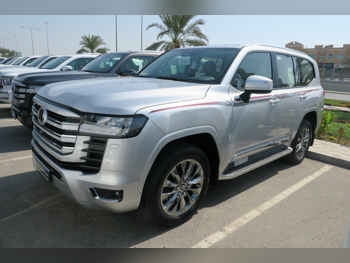 Toyota  Land Cruiser  GXR Twin Turbo  2025  Automatic  0 Km  6 Cylinder  Four Wheel Drive (4WD)  SUV  Silver  With Warranty