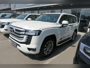 Toyota  Land Cruiser  GXR  2025  Automatic  0 Km  6 Cylinder  Four Wheel Drive (4WD)  SUV  White  With Warranty