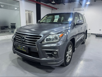 لكزس  ال اكس  570 اس  2012  اوتوماتيك  330,000 كم  8 سلندر  دفع رباعي  اس يو في  رمادي