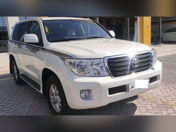 Toyota  Land Cruiser  GX  2015  Automatic  224,000 Km  6 Cylinder  Four Wheel Drive (4WD)  SUV  White
