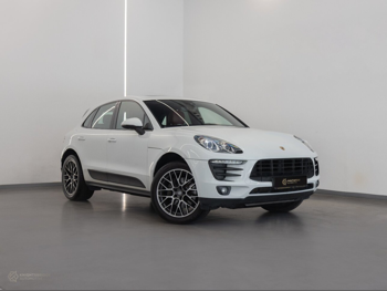 بورش  ماكان  2018  اوتوماتيك  129,000 كم  6 سلندر  دفع رباعي  اس يو في  أبيض