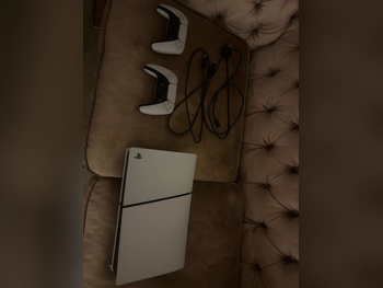 Video Games Consoles - Sony  - PlayStation 5 Digital  - 512 GB  -Included Controllers: 2