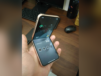 هواتف نقالة سامسونج  - جالاكسي زد  - فليب 4  - ذهبي  - 128 جيجابايت