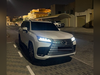 Lexus  LX  600 Luxury  2023  Automatic  50,000 Km  6 Cylinder  Four Wheel Drive (4WD)  SUV  White  With Warranty