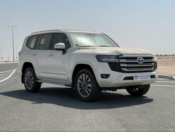 Toyota  Land Cruiser  GXR  2025  Automatic  0 Km  6 Cylinder  Four Wheel Drive (4WD)  SUV  Gray  With Warranty