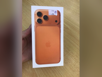 هواتف نقالة ابل  - ايفون 17  - برو ماكس  - برتقالي  - 256 جيجابايت  - تحت الضمان