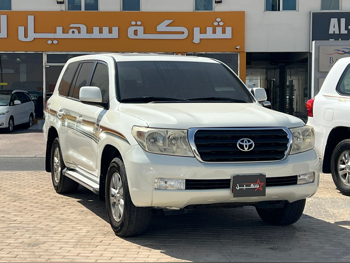Toyota  Land Cruiser  GX  2009  Automatic  468,000 Km  6 Cylinder  Four Wheel Drive (4WD)  SUV  White