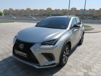لكزس  ان اكس  300 اف سبورت  2021  اوتوماتيك  108,000 كم  4 سلندر  دفع رباعي  اس يو في  فضي